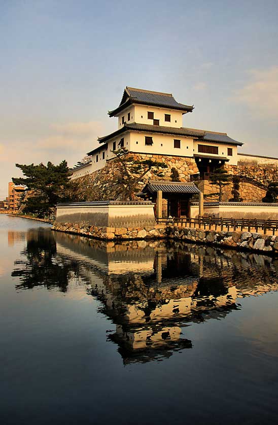 Castles in Shikoku Castles in Shikoku