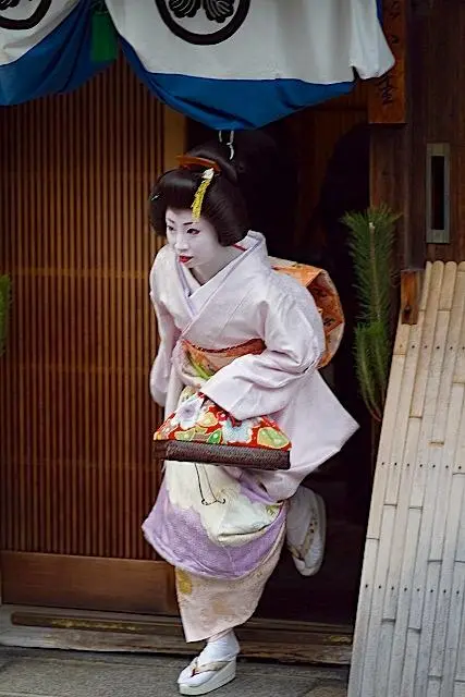 Geisha im Viertel Gion, Kyoto.