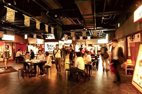 El Estadio del Ramen en Canal City
