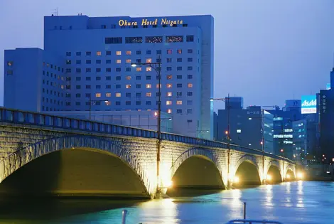 Le Pont Bandai, symbole de Niigata