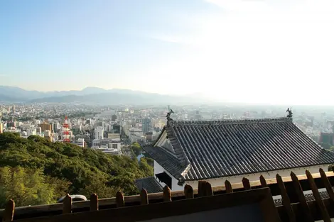 Vue de Matsuyama du haut du château