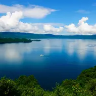 Lac Towada, ancien lac volcanique, préfecture d'Aomori
