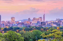 La città di Fukuoka in Giappone è la più grande metropoli dell'isola di Kyushu. È sempre stata una porta d'accesso all'Asia.
