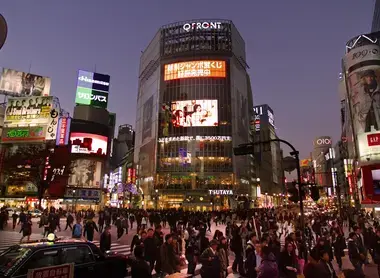 The crossroads of Shibuya (Tokyo) is one of the emblematic places of the district.
