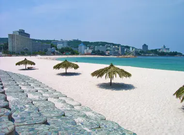 Nanki Shirahama Beach (Wakayama)