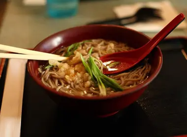 Des soba façon tanuki.