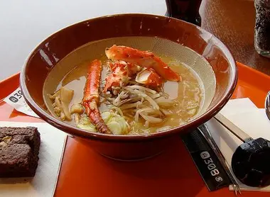 El delicioso ramen de cangrejo de Hokkaido.