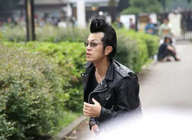 Les garçons aux looks Rockabilly, près du parc de Yoyogi dans le quartier d'Harajuku