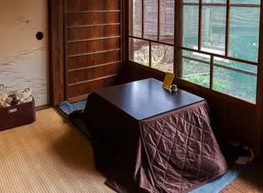 kotatsu in Tsubame cafe, Kamakura